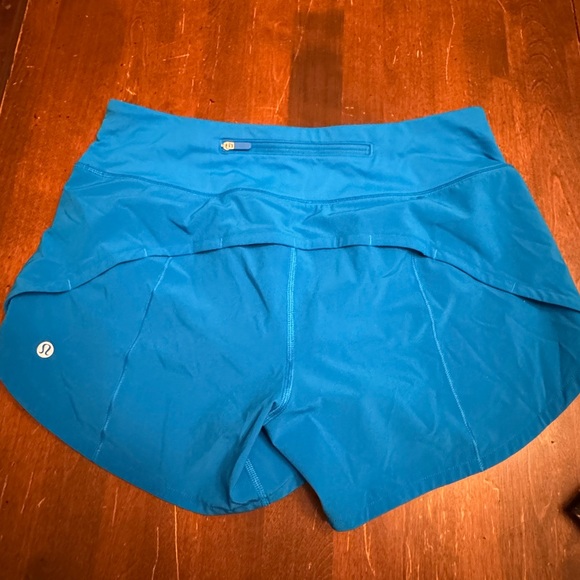 Lululemon Speed Up shorts 4” - Picture 2 of 3
